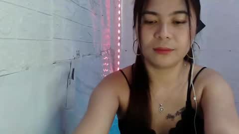 Snapshot of kinky_gurl69 chatting on December 10, 12:39 am mary online show from December 10, 12:39 am