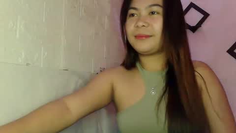 Snapshot of kinky_gurl69 chatting on February 20, 2:18 am mary online show from February 20, 2:18 am