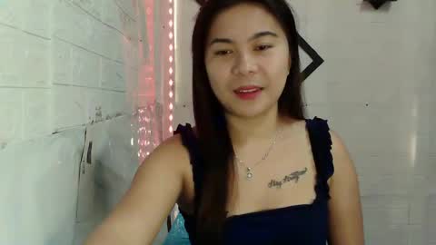 Snapshot of kinky_gurl69 chatting on December 12, 12:27 am mary online show from December 12, 12:27 am