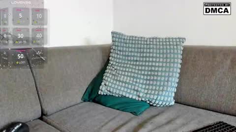 kinky_spidey online show from February 8, 1:14 pm