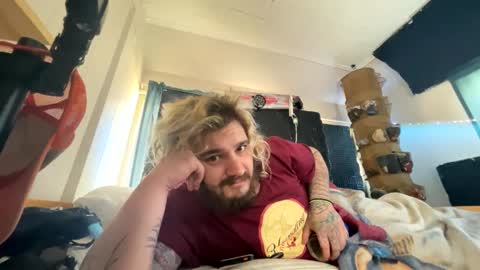 Snapshot of kinkybiguy14 chatting on September 23, 6:14 pm Kinky Cassie online show from September 23, 6:14 pm