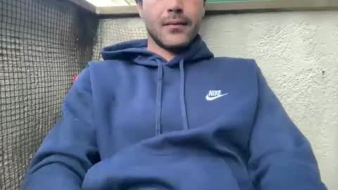 M online show from March 7, 8:25 am