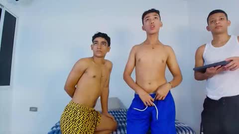 kinkyhousexxx online show from January 31, 10:29 pm