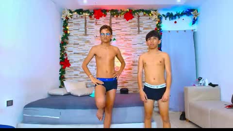 kinkyhousexxx online show from November 18, 10:46 pm