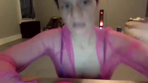 Snapshot of kinkykayla97 chatting on December 17, 12:12 am daddysprincess online show from December 17, 12:12 am