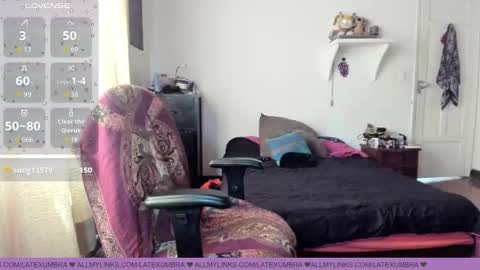 Snapshot of kinkylila chatting on October 22, 3:46 pm Kinky Lila online show from October 22, 3:46 pm