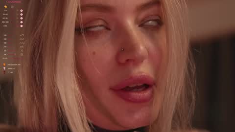 kinkylina_ online show from February 1, 4:22 pm