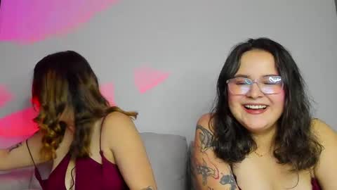 natasha and amber online show from May 18, 11:22 pm