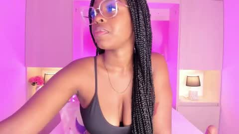 Snapshot of kiomarabaker chatting on October 2, 12:37 pm M A R A online show from October 2, 12:37 pm
