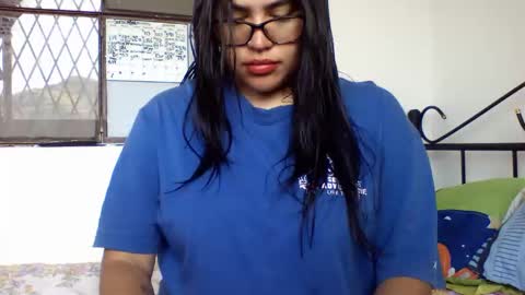 kion_and_valu online show from September 28, 9:02 pm