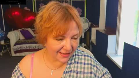 Kira Kennet online show from June 9, 6:35 am
