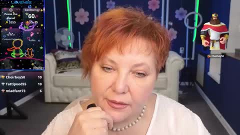 Kira Kennet online show from October 7, 8:10 am