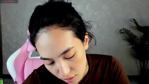 Aura online show from November 20, 3:16 am