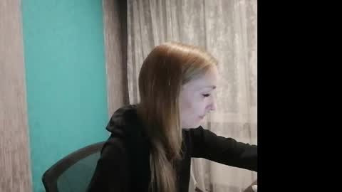 kira_morekiss online show from March 2, 5:14 pm