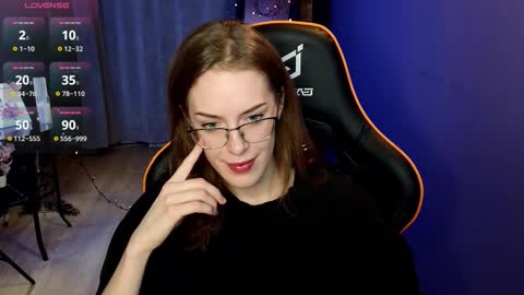 kira_noir_ online show from February 15, 8:40 pm