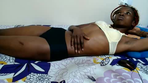 kirah_hot online show from May 14, 4:32 am