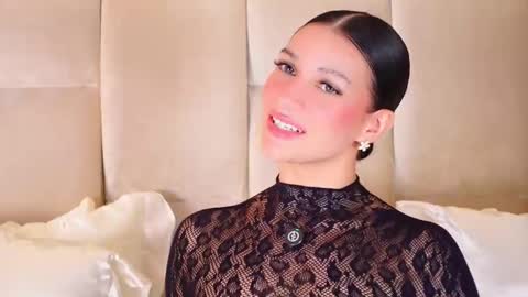 Snapshot of kirakayleigh chatting on September 25, 5:58 am kira online show from September 25, 5:58 am