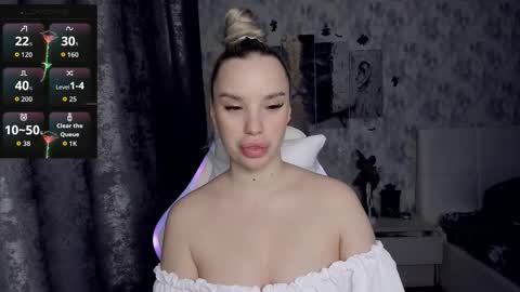 kirakrox online show from December 14, 10:05 pm