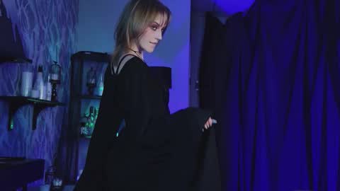 Kira online show from February 19, 11:37 pm