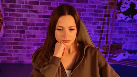 kiravair online show from November 21, 1:31 pm