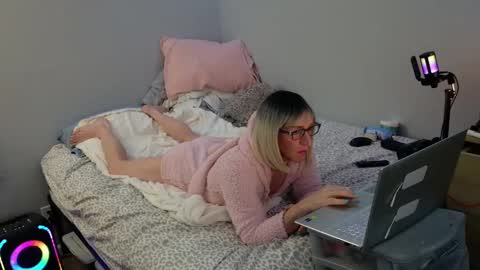 Onya online show from December 29, 8:22 am