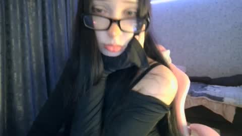 Snapshot of kirstievelasco chatting on October 16, 6:40 pm Nicole online show from October 16, 6:40 pm