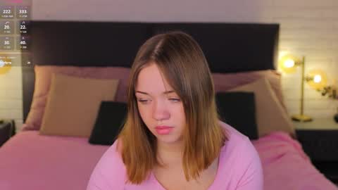 Kiss Moon online show from February 20, 7:10 am