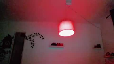 Kissah Kreampuff online show from November 8, 8:17 am