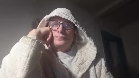 kissandvibe online show from January 18, 7:56 pm