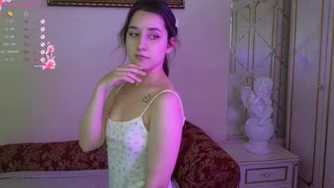 Snapshot of kisses_eva chatting on October 5, 4:54 am Hot Eva online show from October 5, 4:54 am