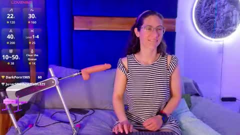 Kissing Company online show from December 4, 4:23 am