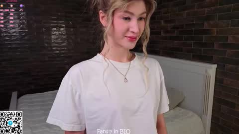 Tessa online show from November 24, 5:06 am