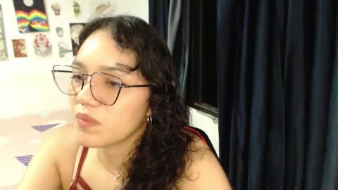 kitcatdreams online show from April 28, 12:41 am