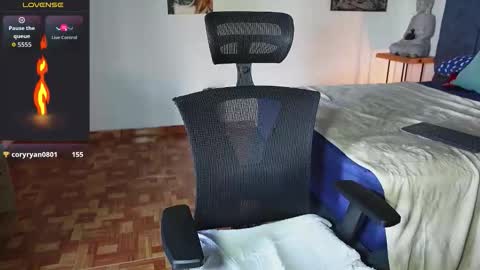 kite__ online show from March 26, 1:27 pm