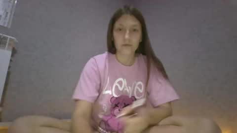 Snapshot of kiti_kitiss chatting on October 21, 2:32 pm kiti_kitiss online show from October 21, 2:32 pm