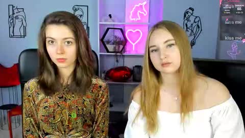 kitniss online show from September 26, 12:35 pm