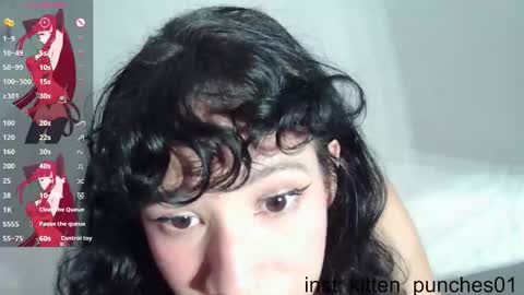 Snapshot of kitten_punches01 chatting on October 12, 12:03 am kitten_punches01 online show from October 12, 12:03 am