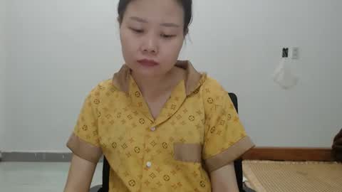 kitti_baby2x online show from April 16, 5:40 am