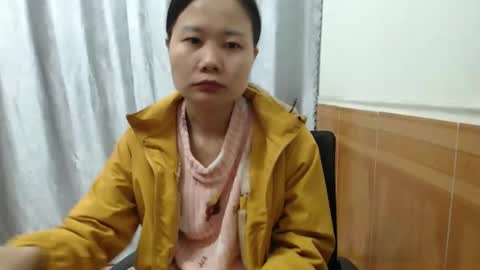 kitti_baby2x online show from November 4, 12:56 am