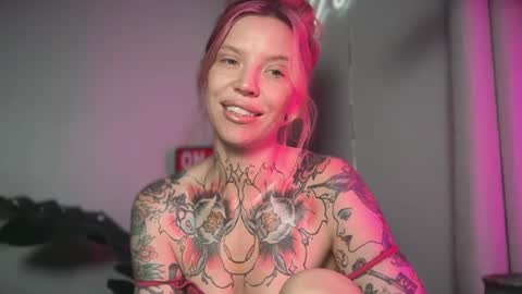kittjones33 online show from July 13, 12:20 pm