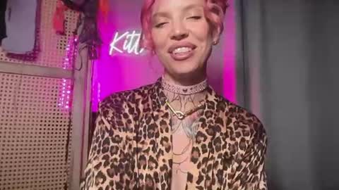 kittjones33 online show from June 30, 9:02 pm