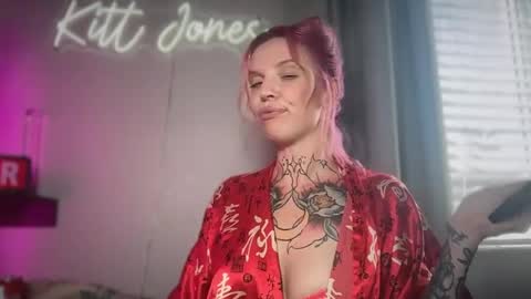 kittjones33 online show from July 10, 11:42 pm