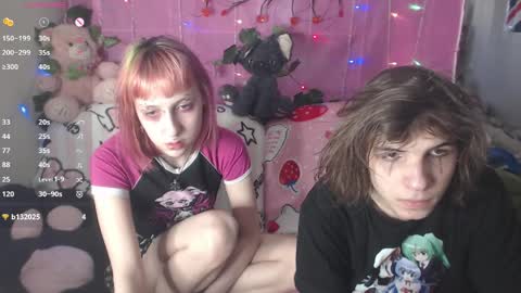 kitttywhisper online show from April 3, 11:39 am