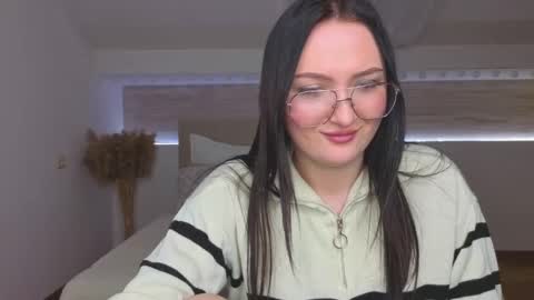 kitty__cutiee online show from March 12, 1:25 am