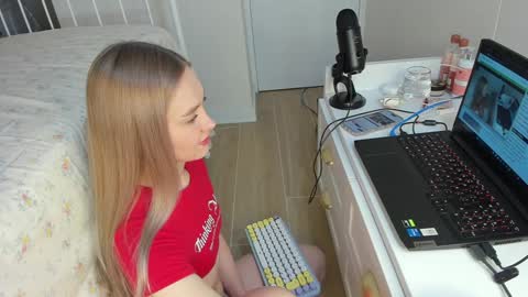 sophie online show from January 9, 8:25 pm