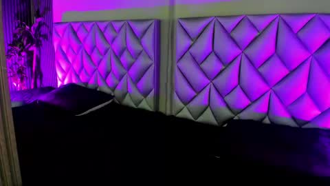 Snapshot of kitty_dolly1 chatting on September 29, 7:24 pm online show from September 29, 7:24 pm