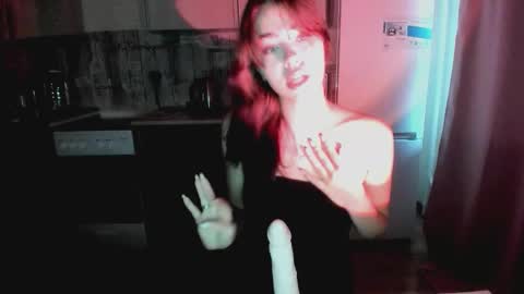 Snapshot of kitty_mila18 chatting on October 1, 11:42 am kitty mila online show from October 1, 11:42 am