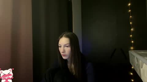 kitty_pussik online show from April 25, 8:39 pm