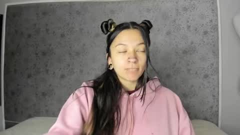 Kitty Rave online show from October 13, 4:03 am