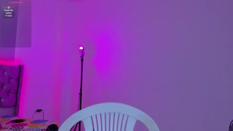 kitty_violet11 online show from February 6, 9:50 pm